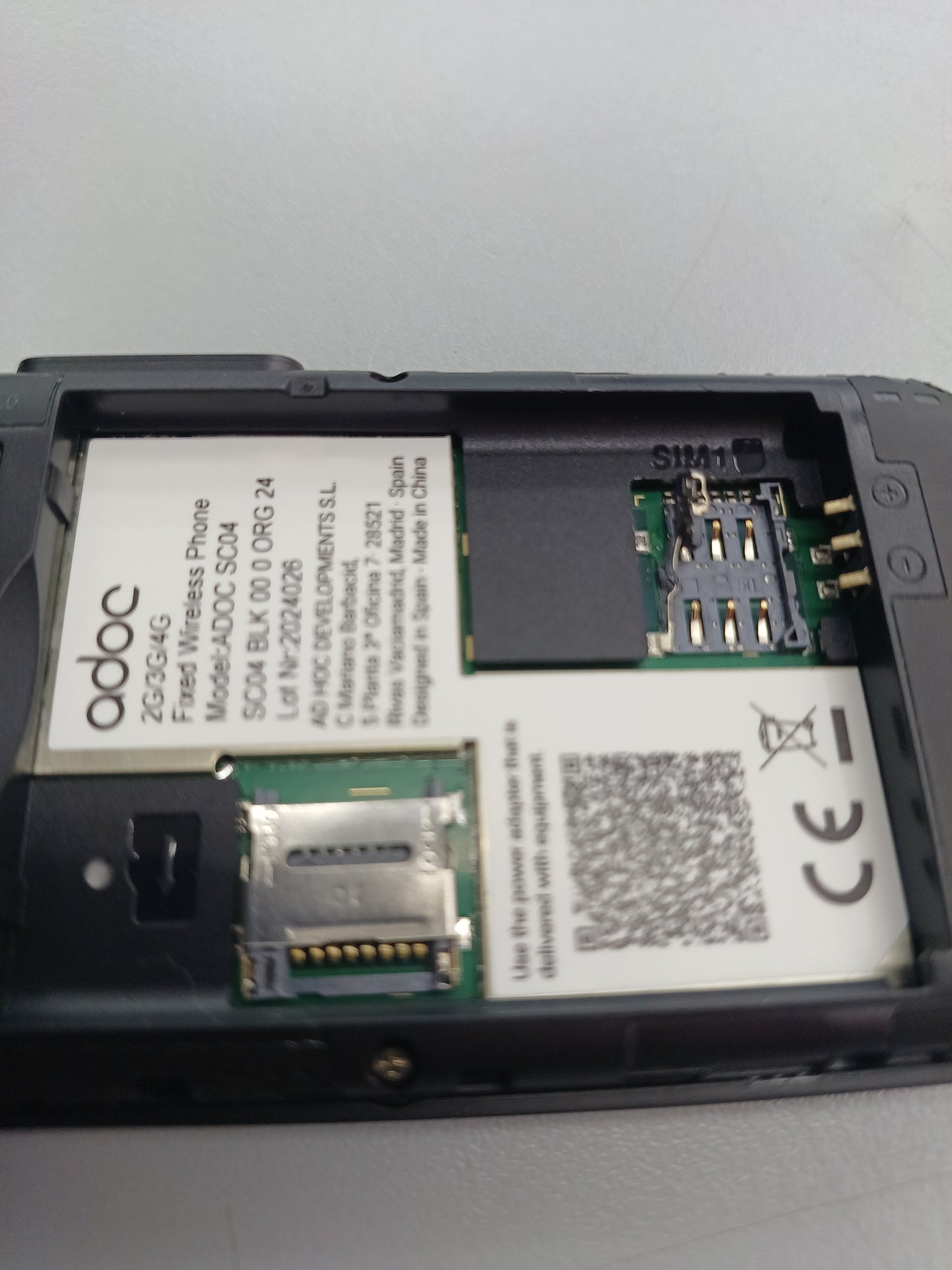 Teléfono Móvil ADOC SC04 4G Tapa con WhatsApp