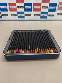 Estuche de 72 lápices de color Derwent Chromaflow calidad profesional
