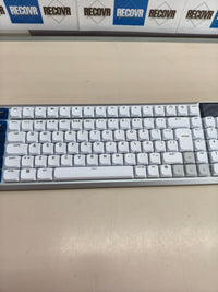 Teclado gaming Corsair VANGUARD Air 99 Wireless RGB blanco
