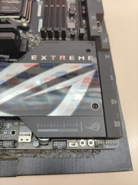 ASUS ROG Crosshair X870E Extreme, placa base AMD E-ATX, DDR5, PCIe 5.0, 5 M.2, Wi-Fi 7, LCD 5