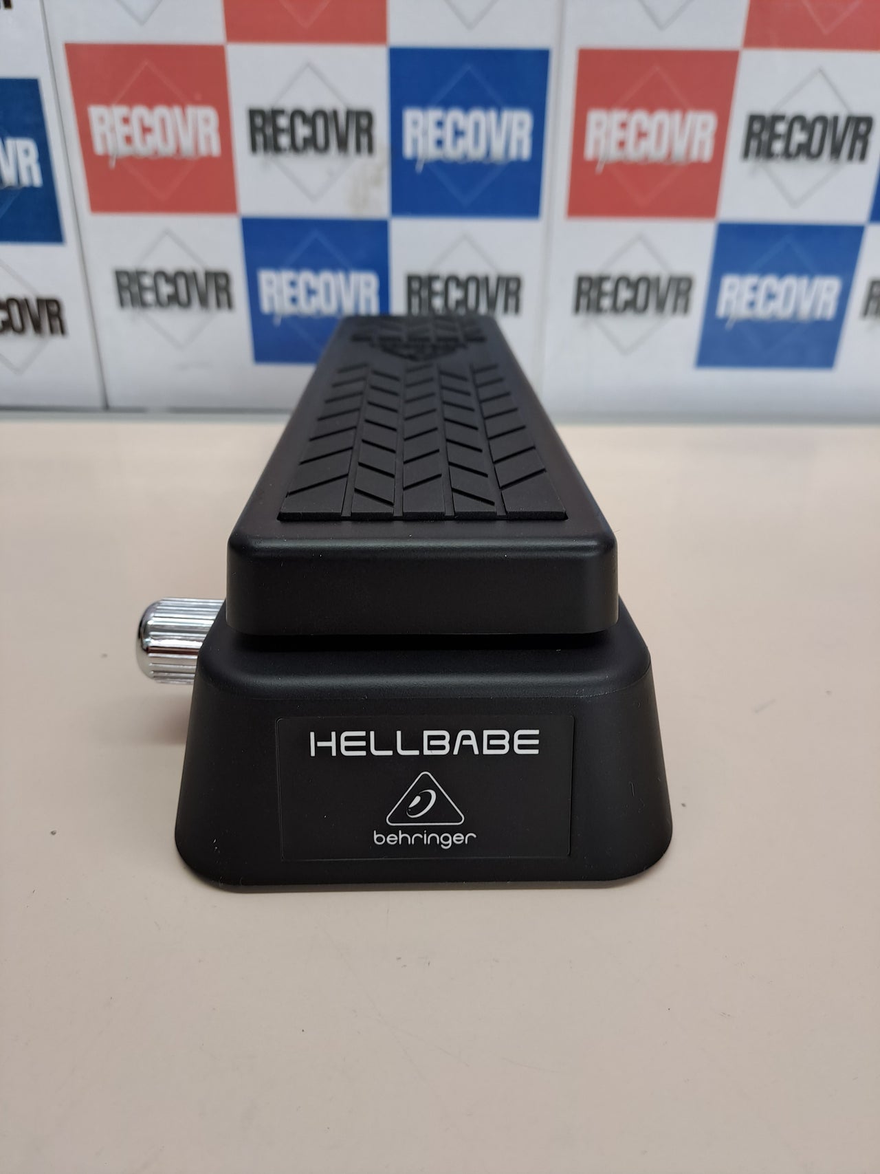 Pedal HELLBABE óptico ajustable con boost para guitarra y bajo
