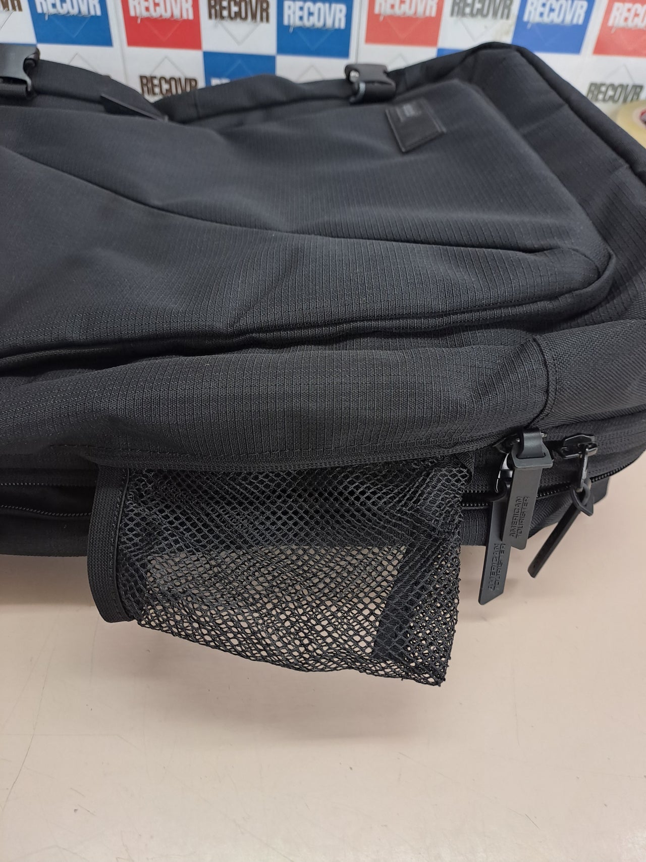 Mochila de viaje ampliable para portátil de hasta 17,3 pulgadas.
