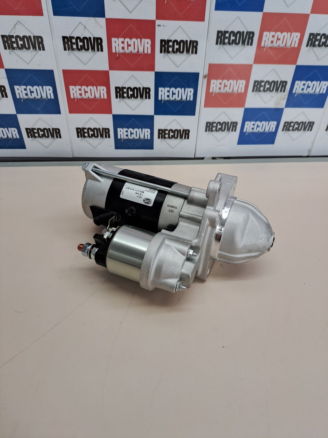 Motor de arranque 12V 1.8kW HELLA