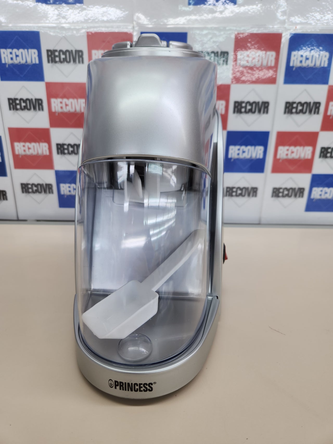 Picadora de hielo 55W, 600ml, Gran capacidad – Tapa de seguridad Princess 282984