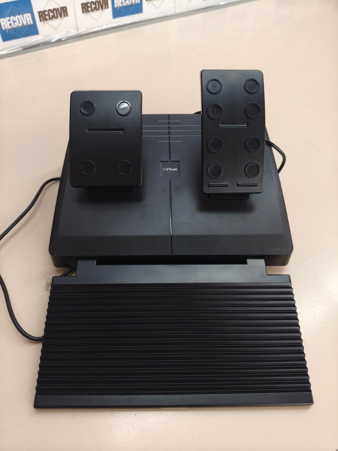 Trust GXT Movi, volante gaming para PC con pedales y levas