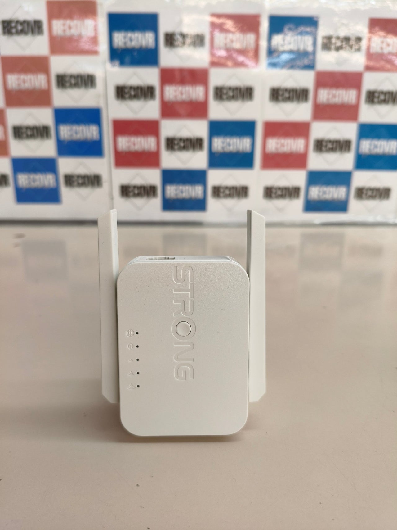 STRONG Repetidor WiFi N300, amplificador de largo alcance