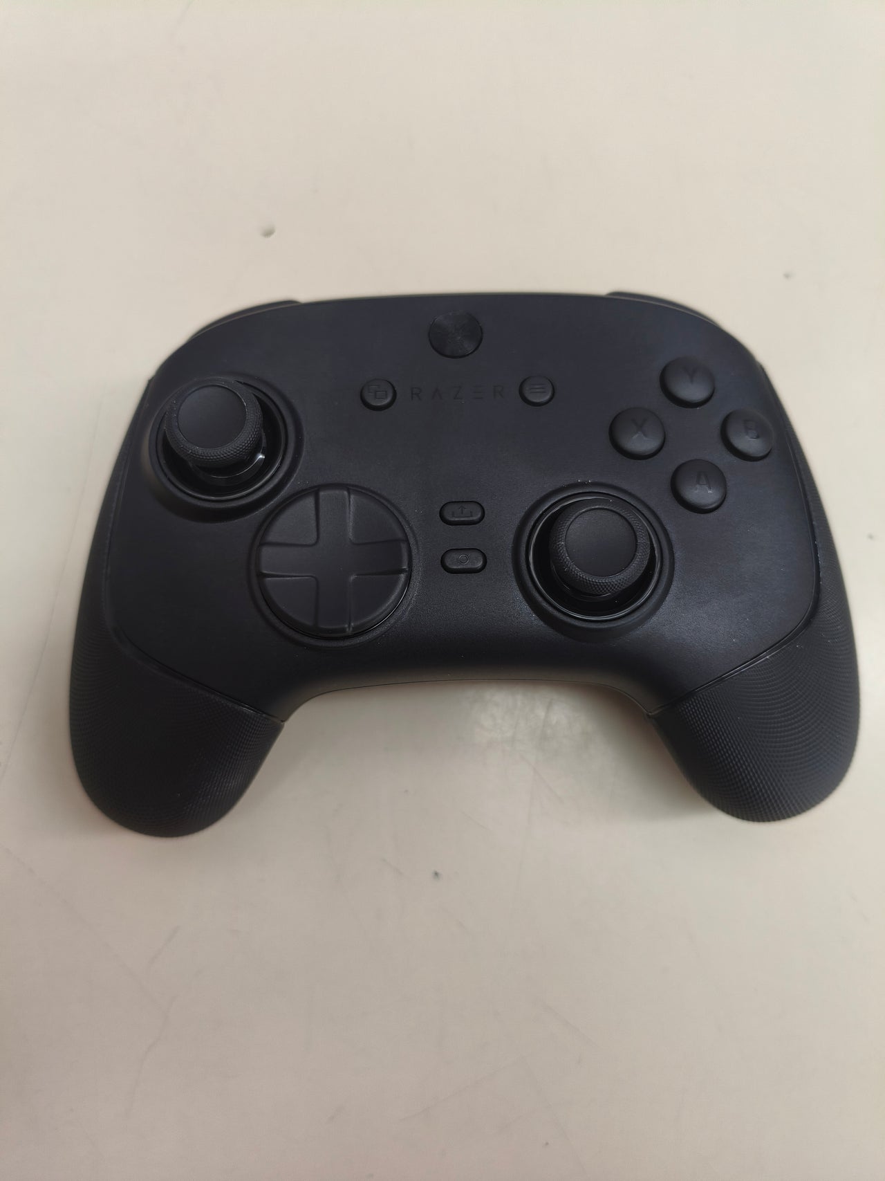 Mando inalámbrico Razer Wolverine V3 Pro 8K para PC negro