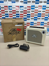Amplificador guitarra 15W Mooer Hornet blanco