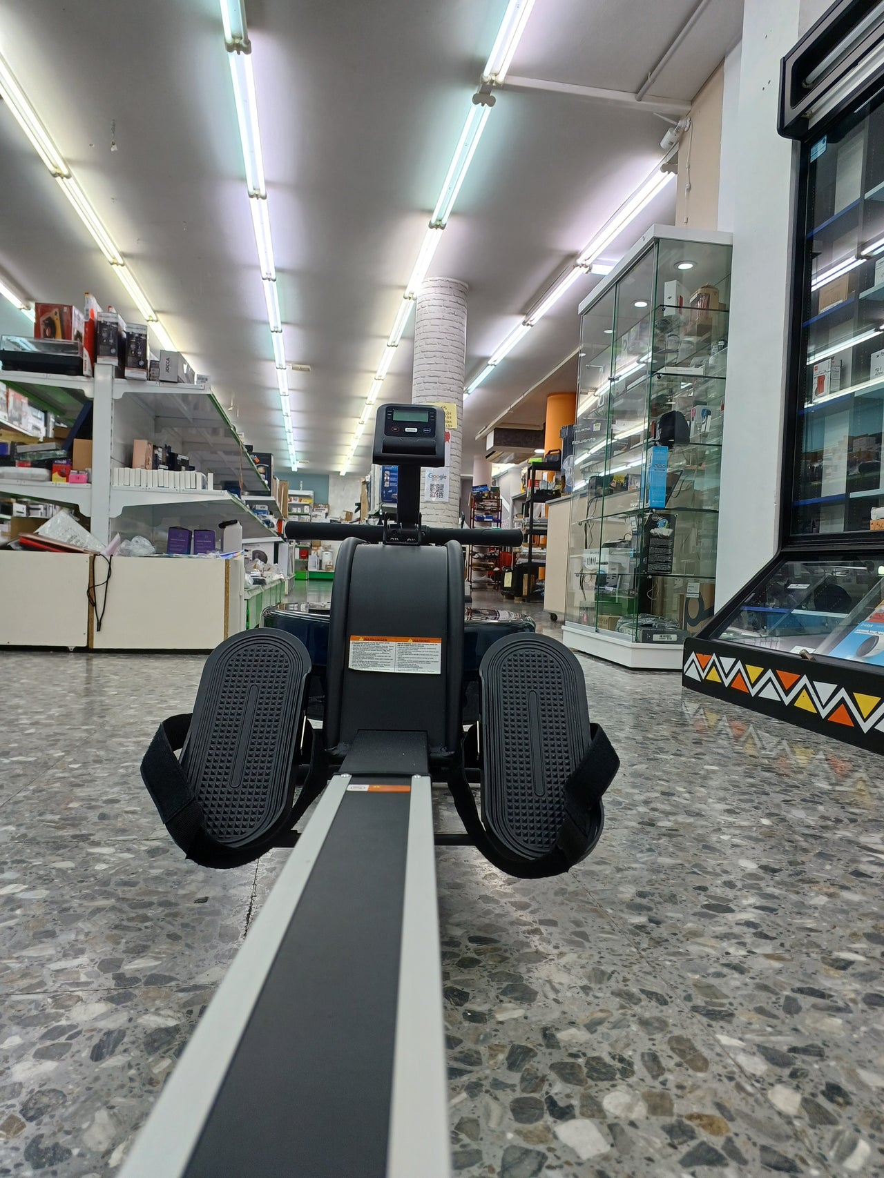 Remo 15 litros, capacidad de carga de 150 kg, para el hogar, máquina de remo con resistencia al agua de conectividad Bluetooth y aplicación, soporte para iPad, asiento ergonómico MERACH