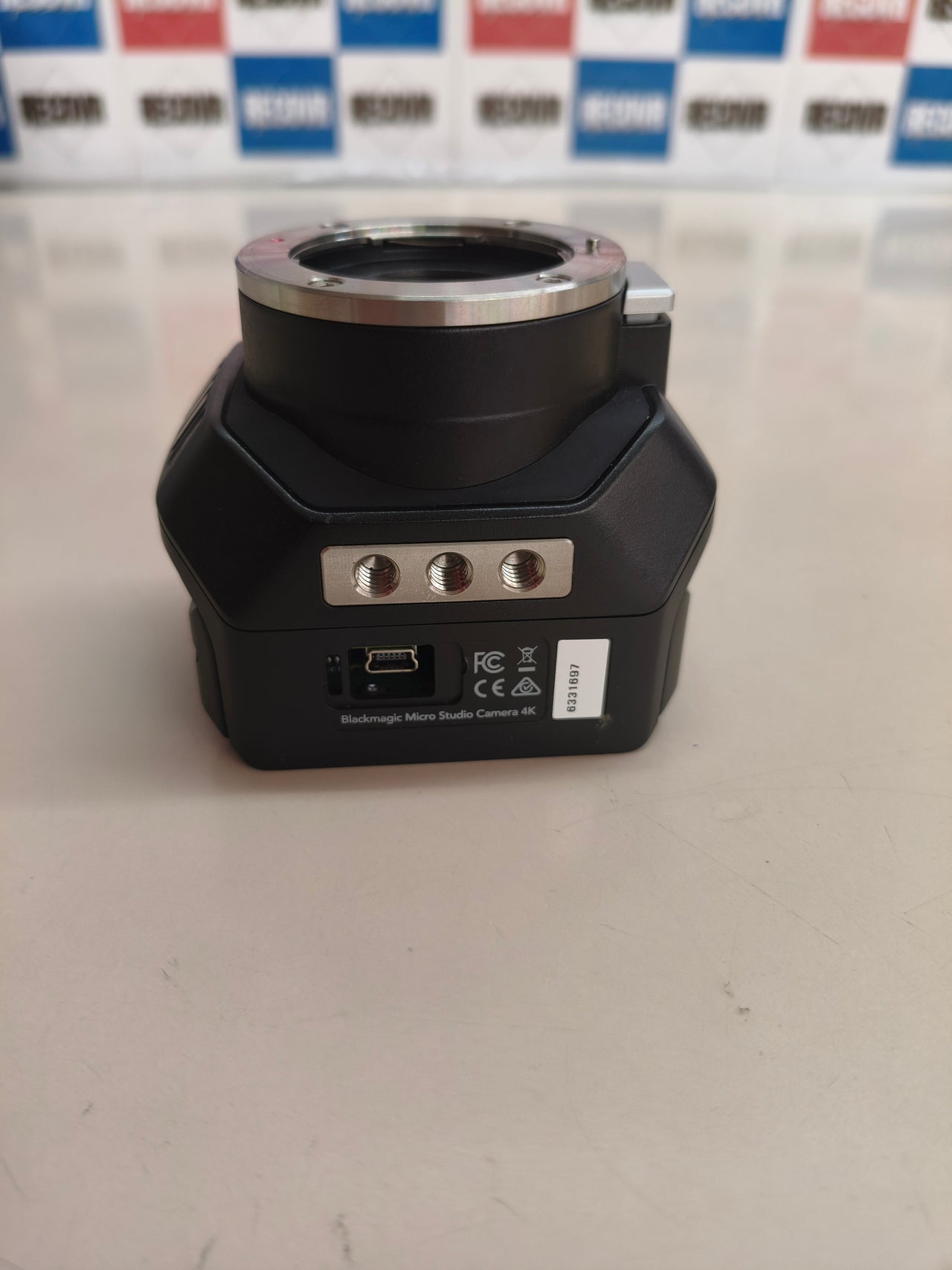 Blackmagic Design Micro Studio Camera 4 K – Videocámara