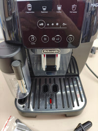 Cafetera superautomática De’Longhi Magnifica Start LatteCrema automática
