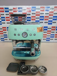 Cafetera Espresso 20 bar con molino integrado