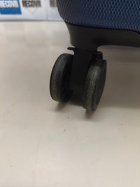 Maleta de viaje rígida de 68 cm.