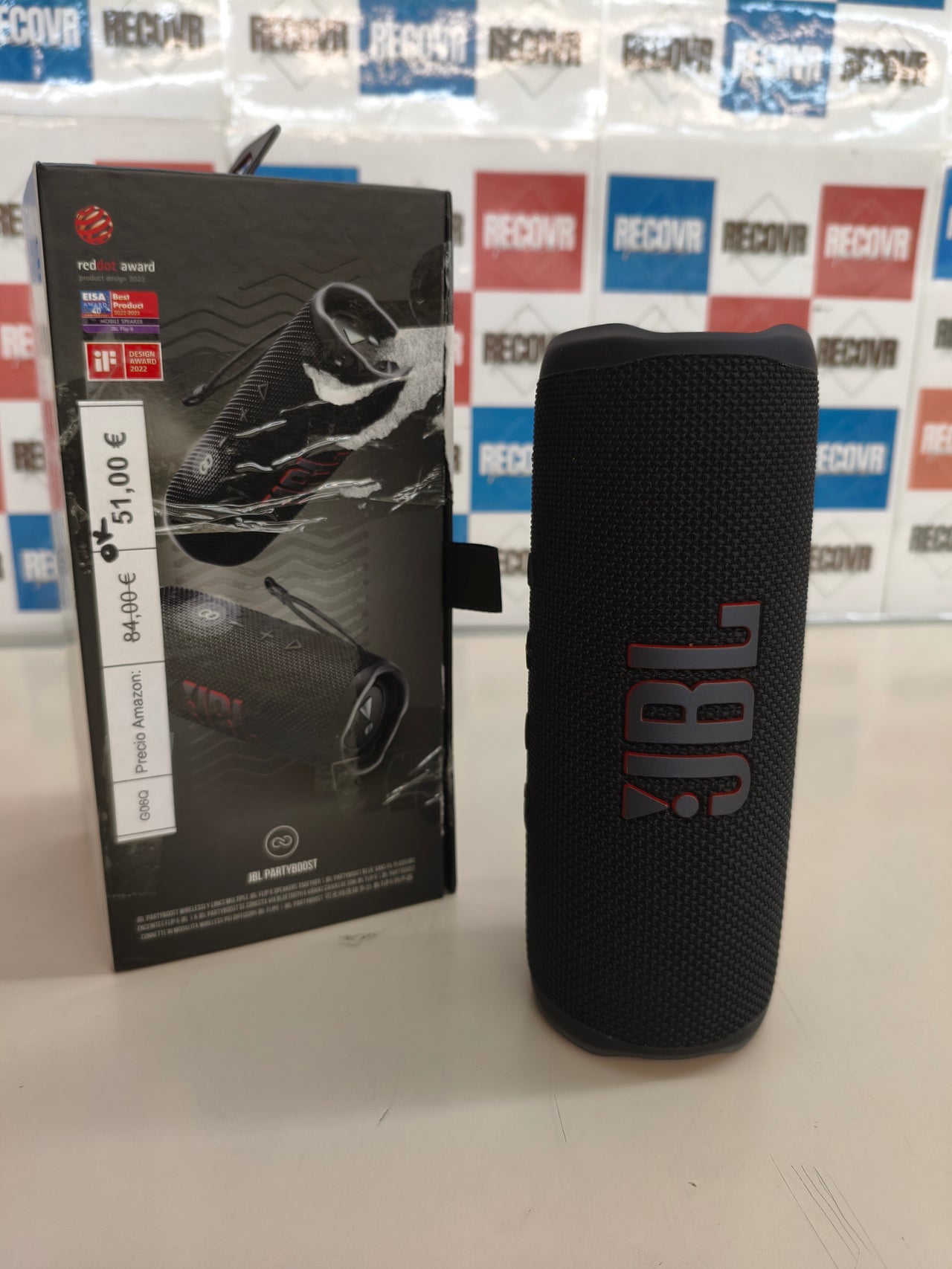 JBL Flip 6, altavoz Bluetooth portátil, resistente al agua y polvo, negro