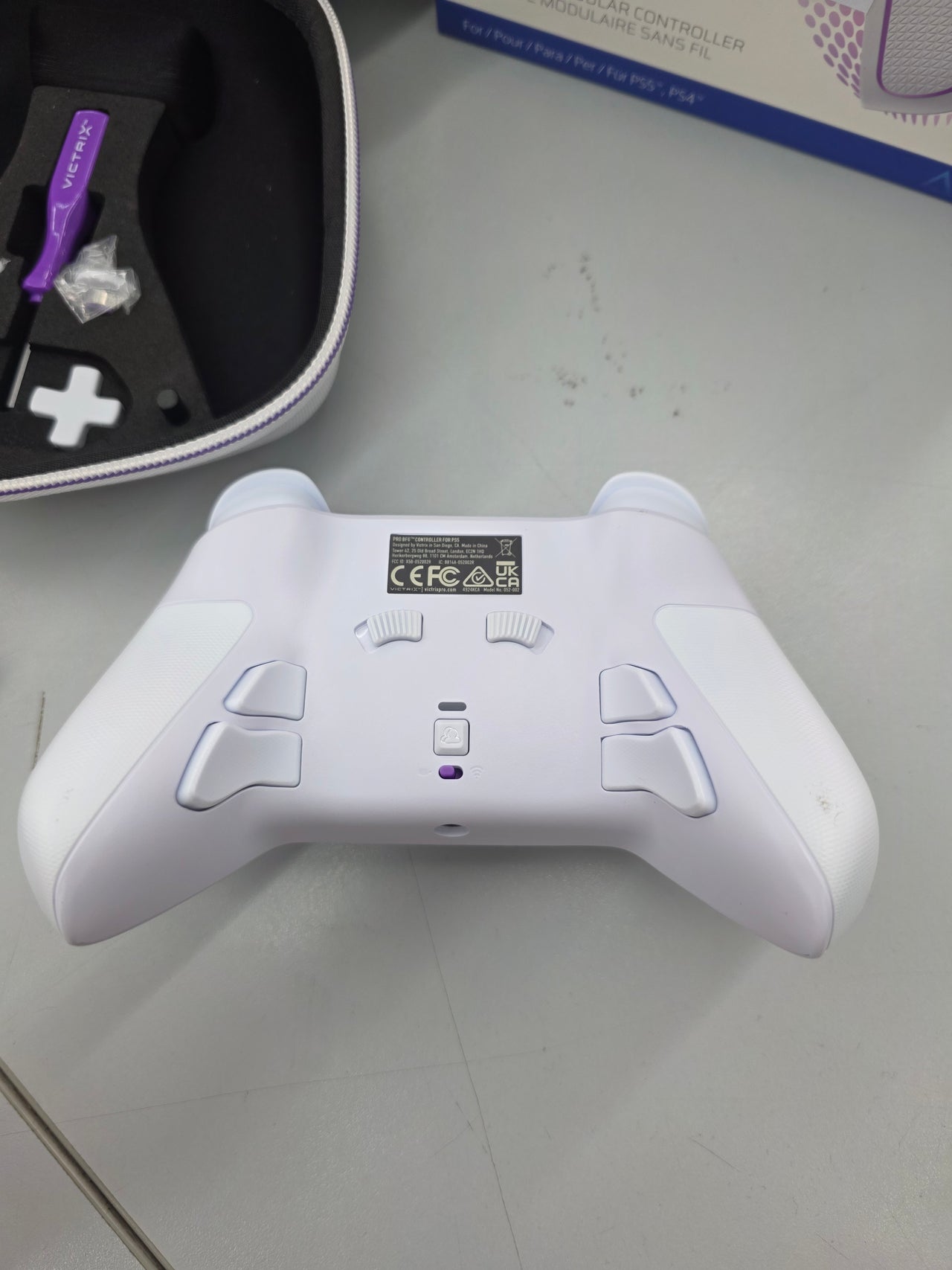 PDP Mando Gaming Inalámbrico Victrix Pro BFG Blanco - PC, PS5 y PS4