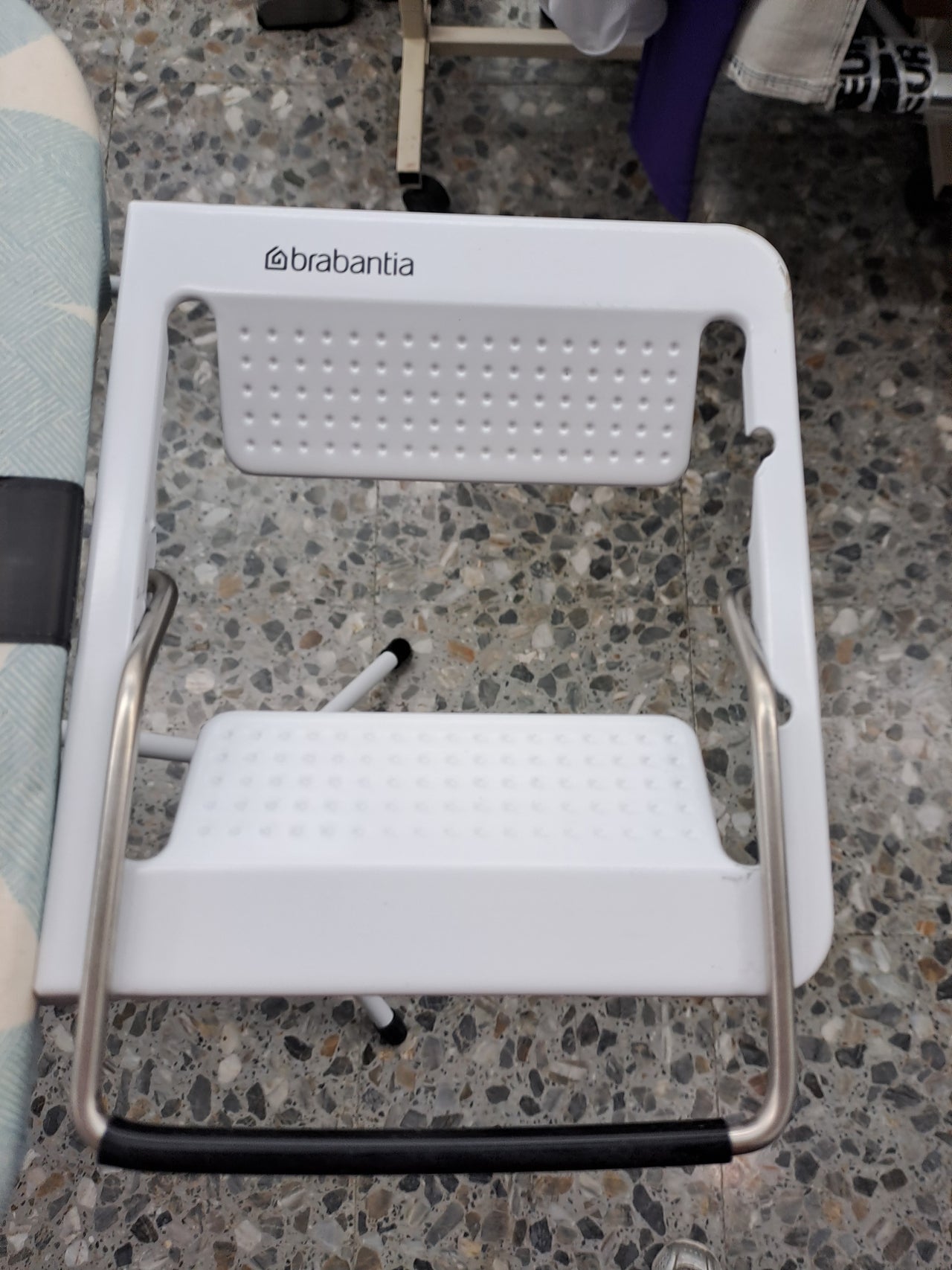 Tabla planchar 124x38 ajustable antideslizante – Brabantia