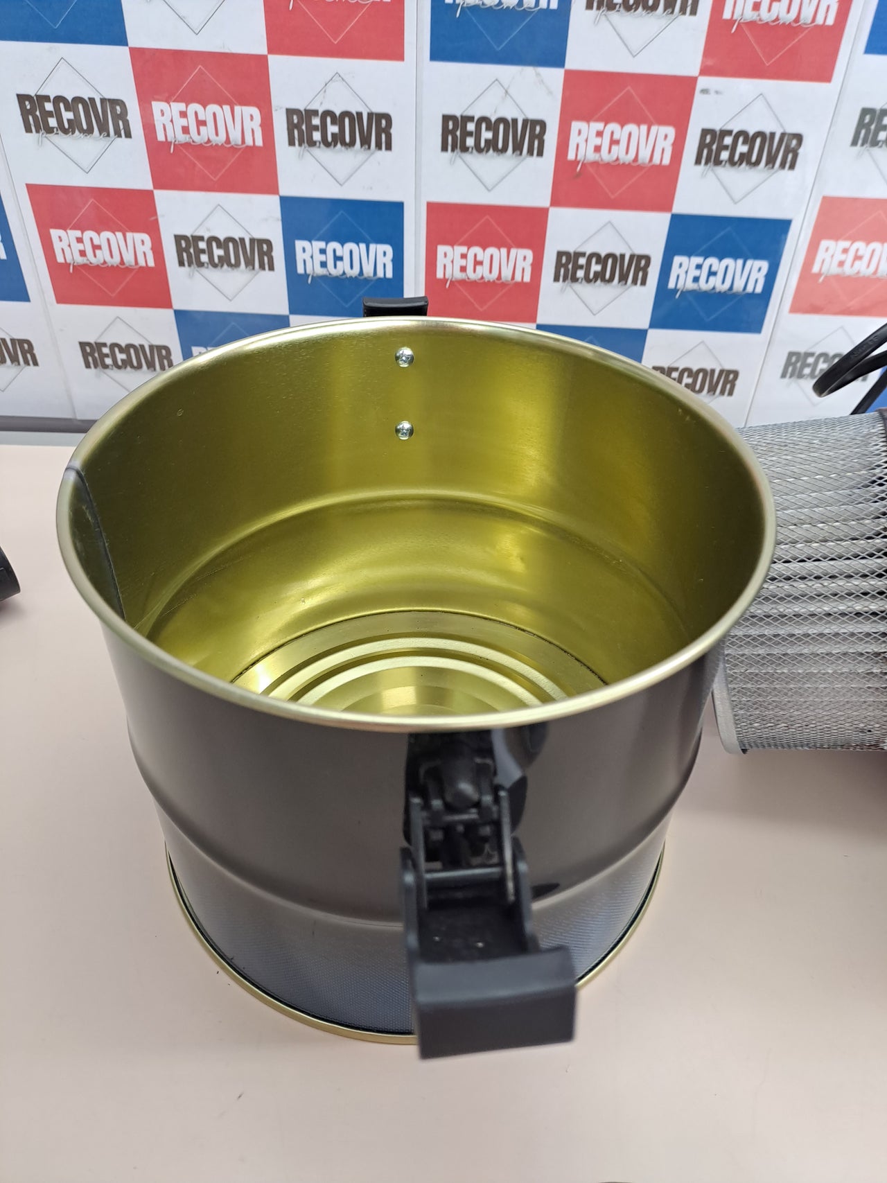 Aspirador cenizas 4L 600W 13kPa compacto Cecotec