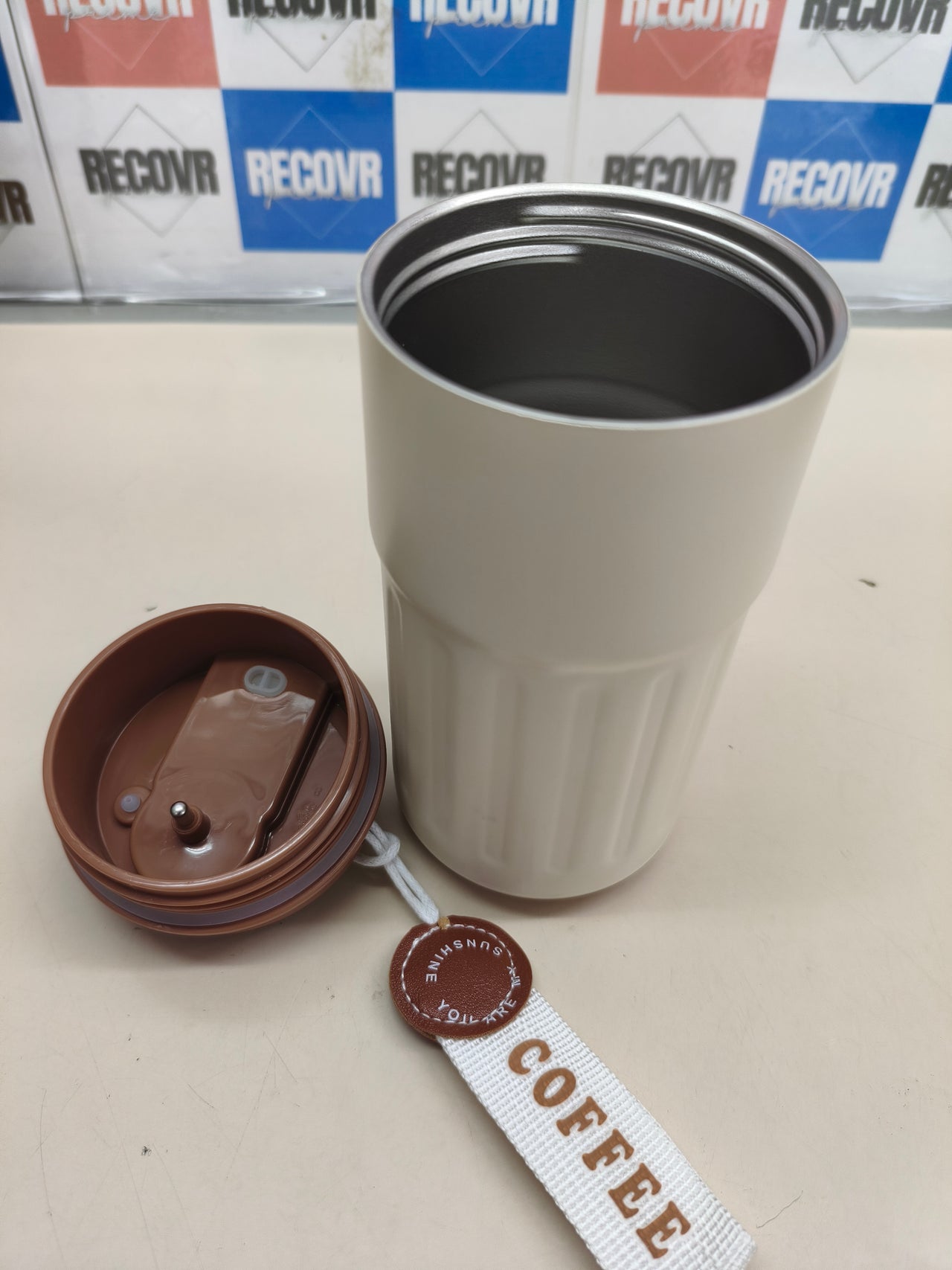 Taza térmica de acero inoxidable 410 ml con pantalla