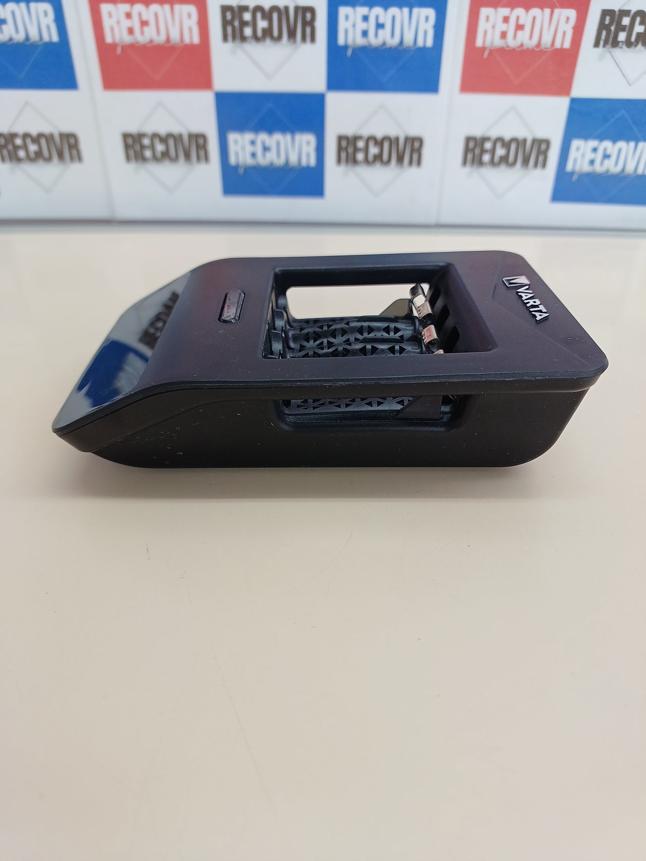 Cargador de pilas AA/AAA LCD VARTA