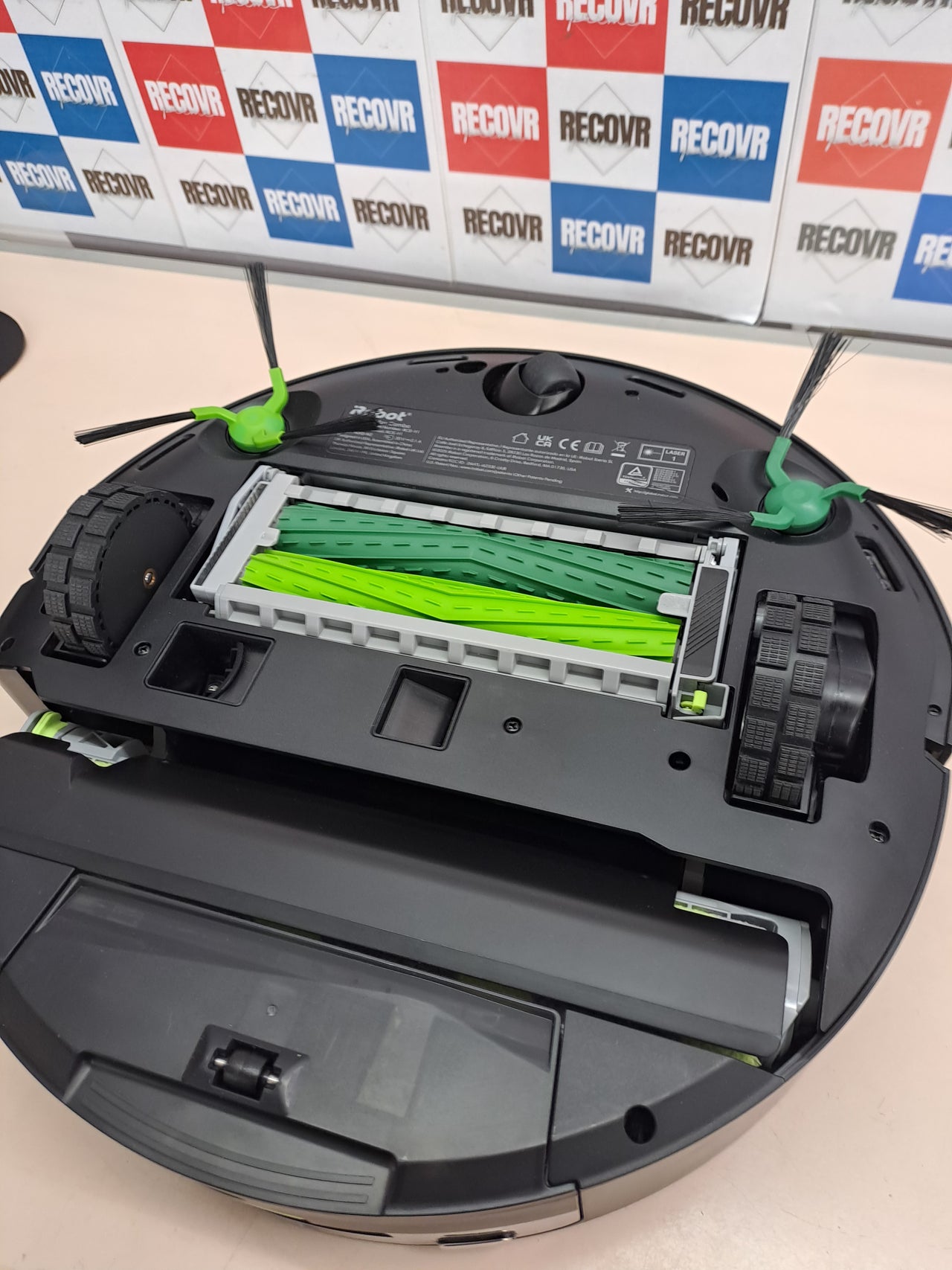 Roomba Max 705 Combo con base AutoWash y LiDAR 3D