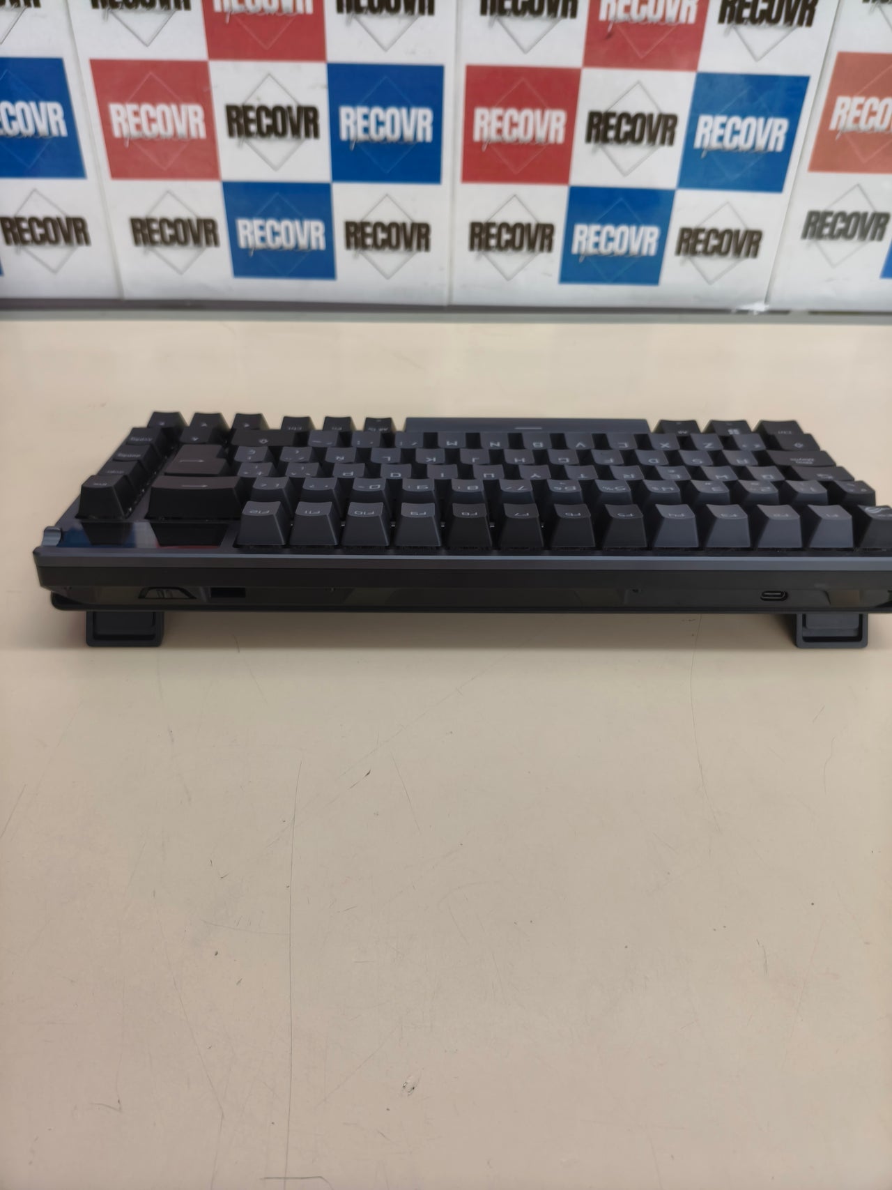 Teclado mecánico gaming ASUS ROG Azoth 75%