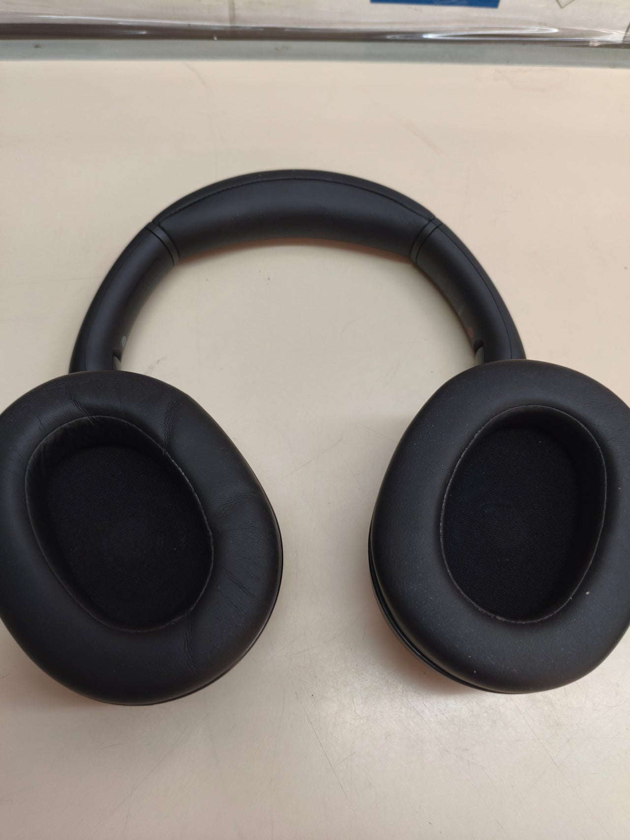 Sony ULT Wear, auriculares Bluetooth, ANC, 30 h, blancos