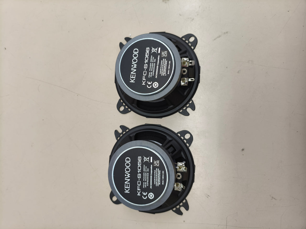 Altavoces para coche de 10 cm (4 pulgadas), doble cono, 21 W RMS.