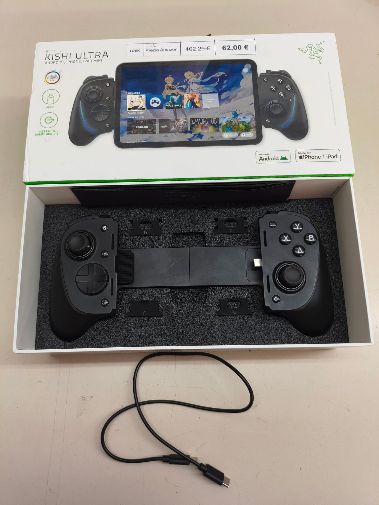 Razer Kishi Ultra, mando USB-C, Chroma RGB, hápticos HD, negro