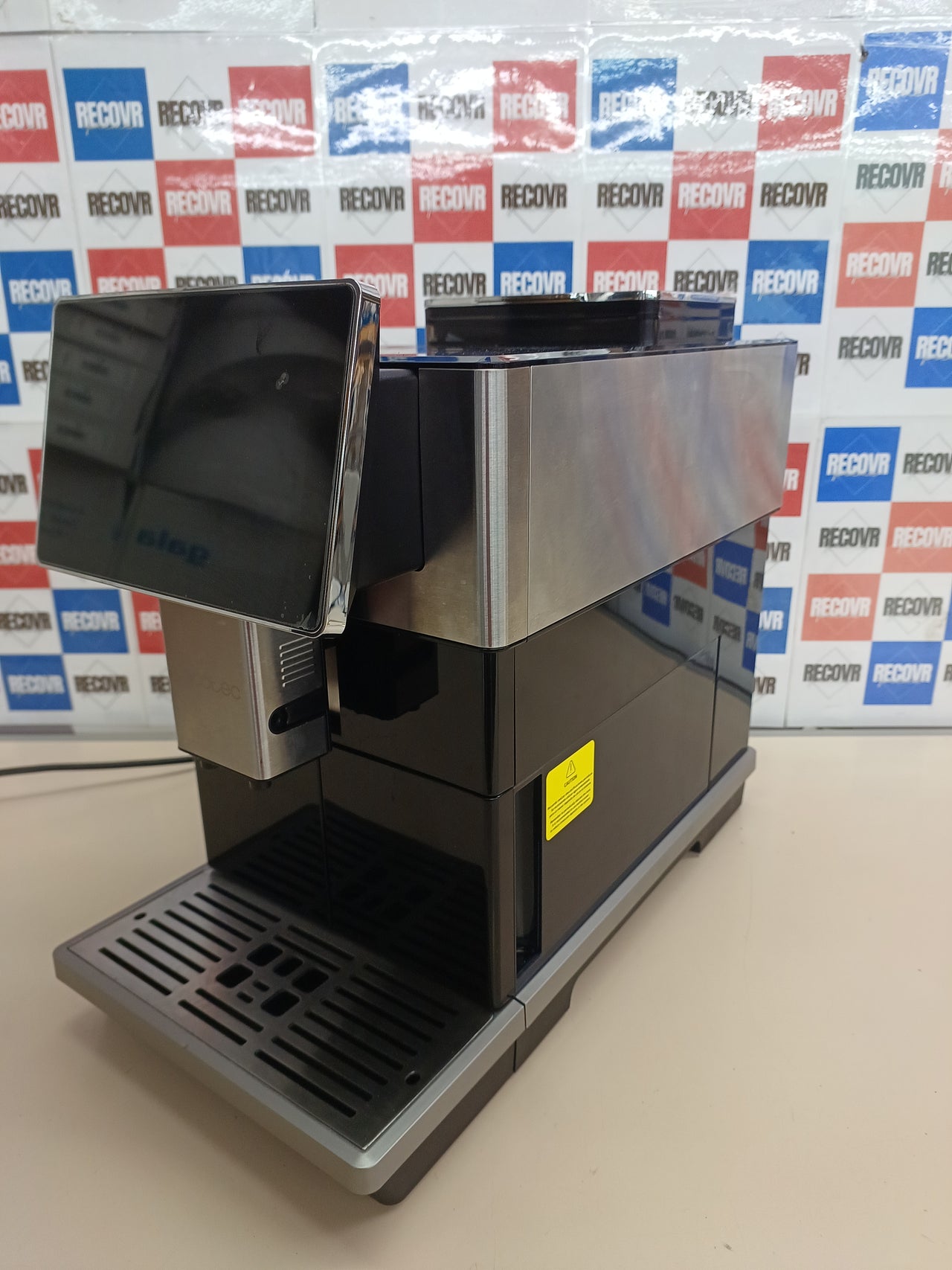 Cafetera superautomática 19 bares 13 recetas – Cecotec