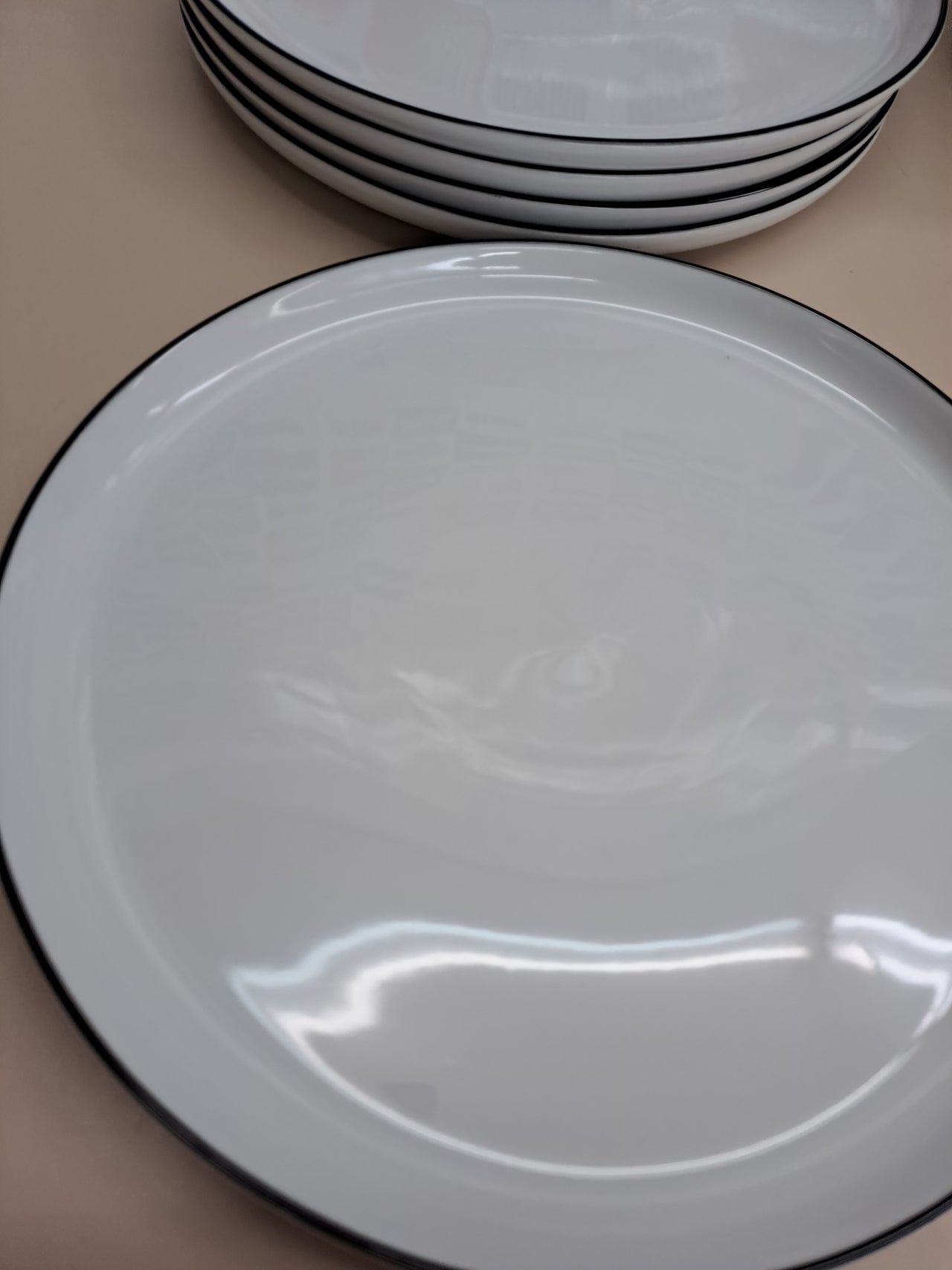 Vajilla porcelana 17 piezas blanco negro