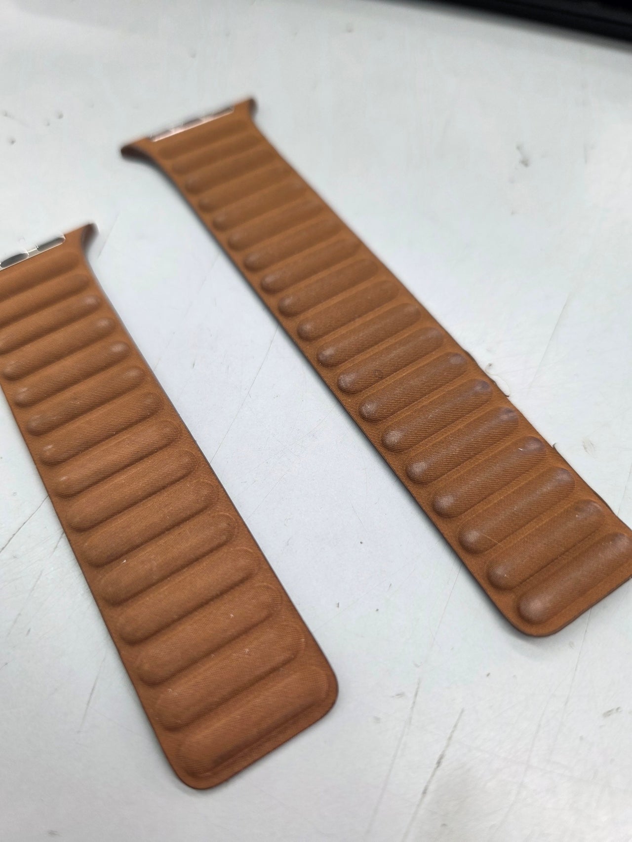 Apple Watch Band - Correa de eslabones magnética - 46 mm - Caramelo - Talla S/M