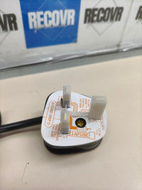 Mini gofrera de 550 W con placas antiadherentes.