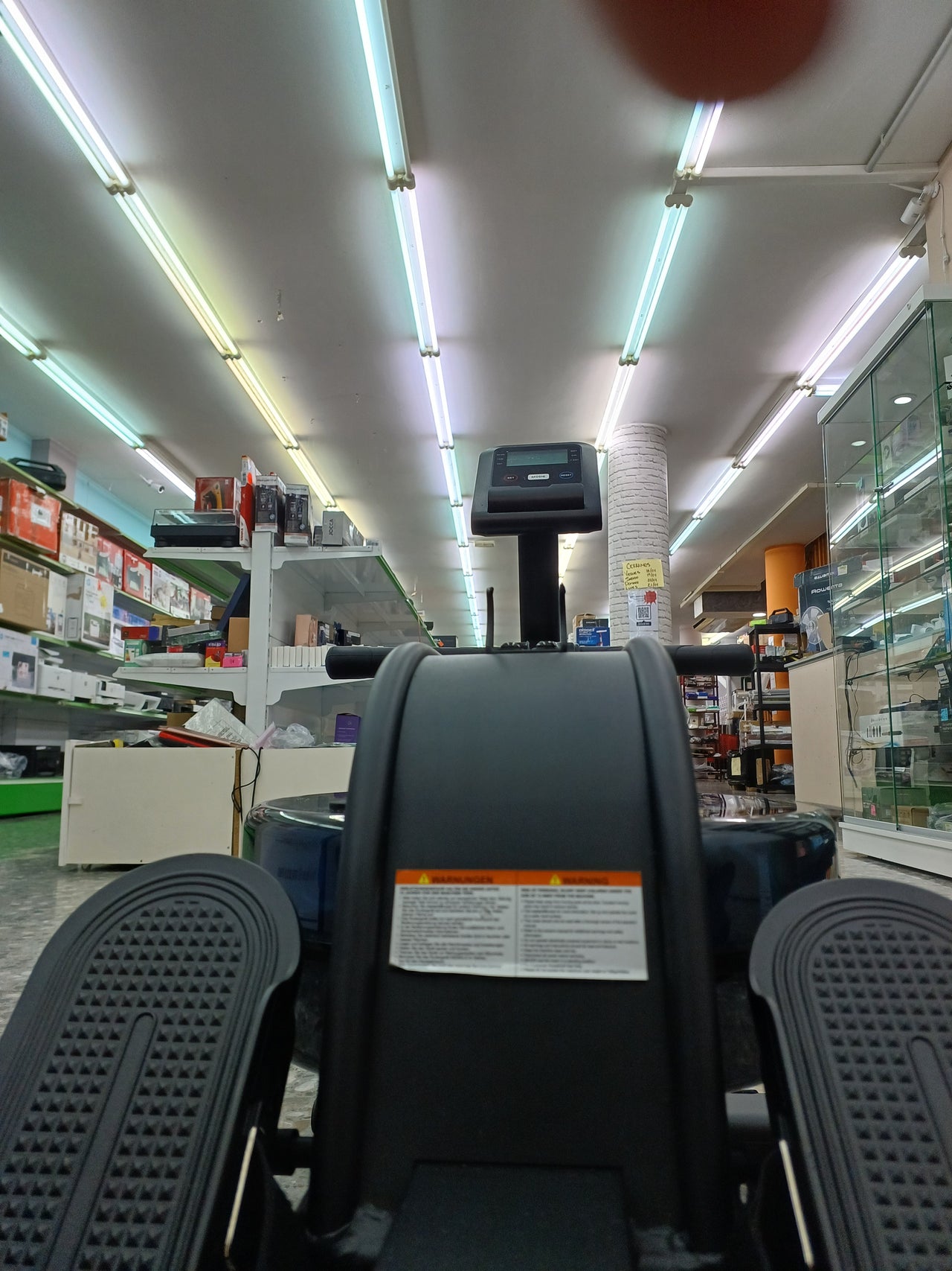 Remo 15 litros, capacidad de carga de 150 kg, para el hogar, máquina de remo con resistencia al agua de conectividad Bluetooth y aplicación, soporte para iPad, asiento ergonómico MERACH
