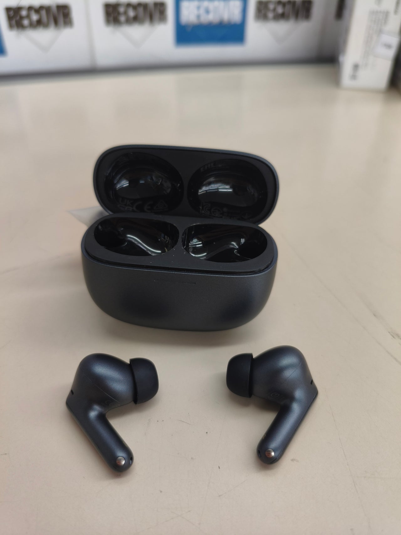 Auriculares Xiaomi Redmi Buds 6 Pro inalámbricos con cancelación de ruido negros