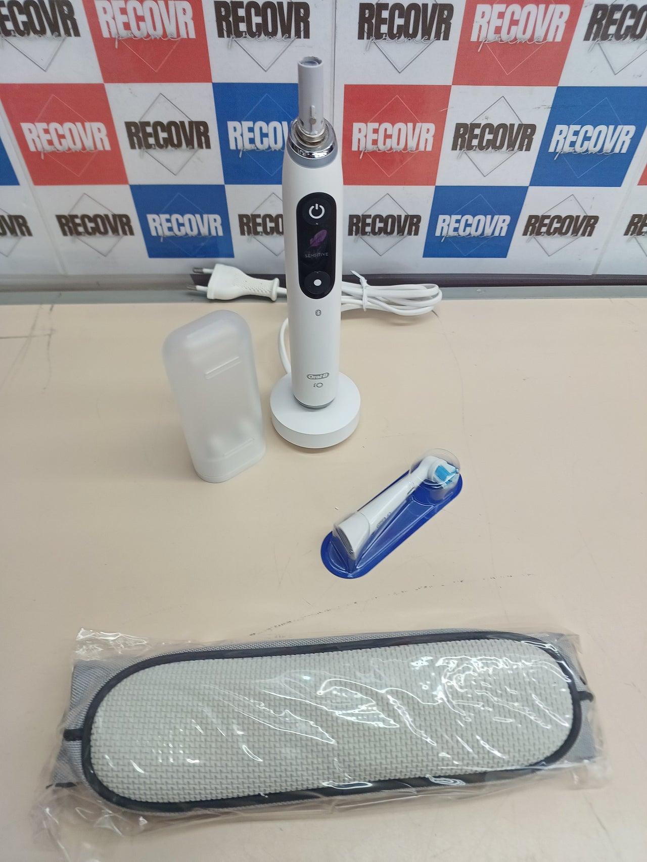 Cepillo eléctrico iO 8 pantalla color Braun Oral-B