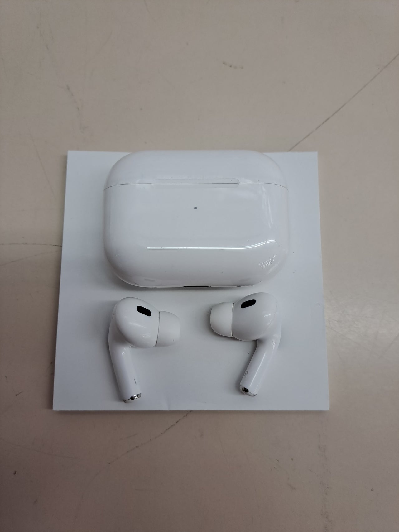 AirPods Pro 2 inalámbricos con cancelación de ruido USB-C Apple