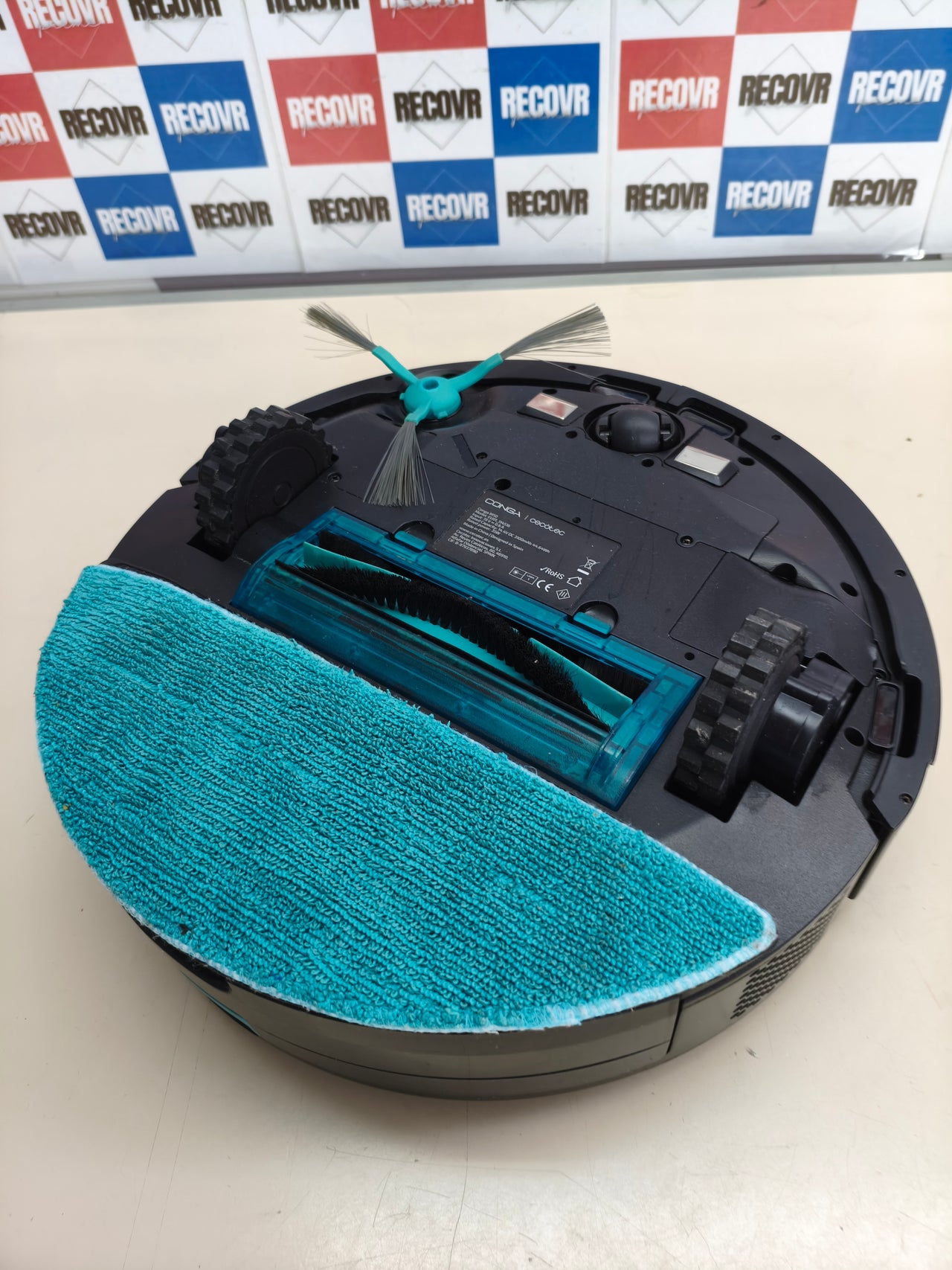 Cecotec Conga M50 5000 Pa con navegación láser y batería 3200 mAh