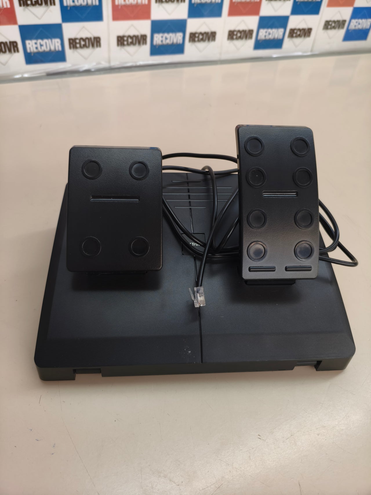 Trust GXT Movi, volante gaming para PC con pedales y levas