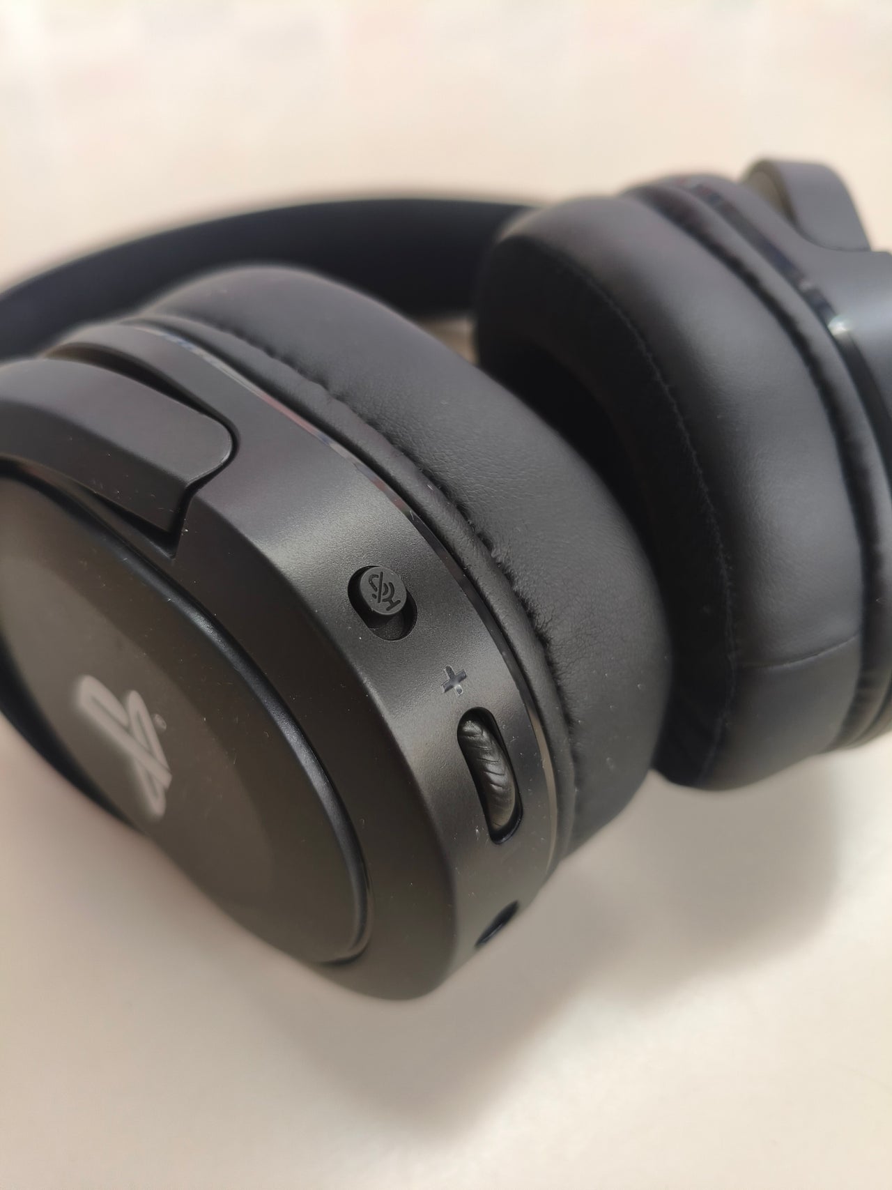 Cascos Gaming PlayStation Forta Negros