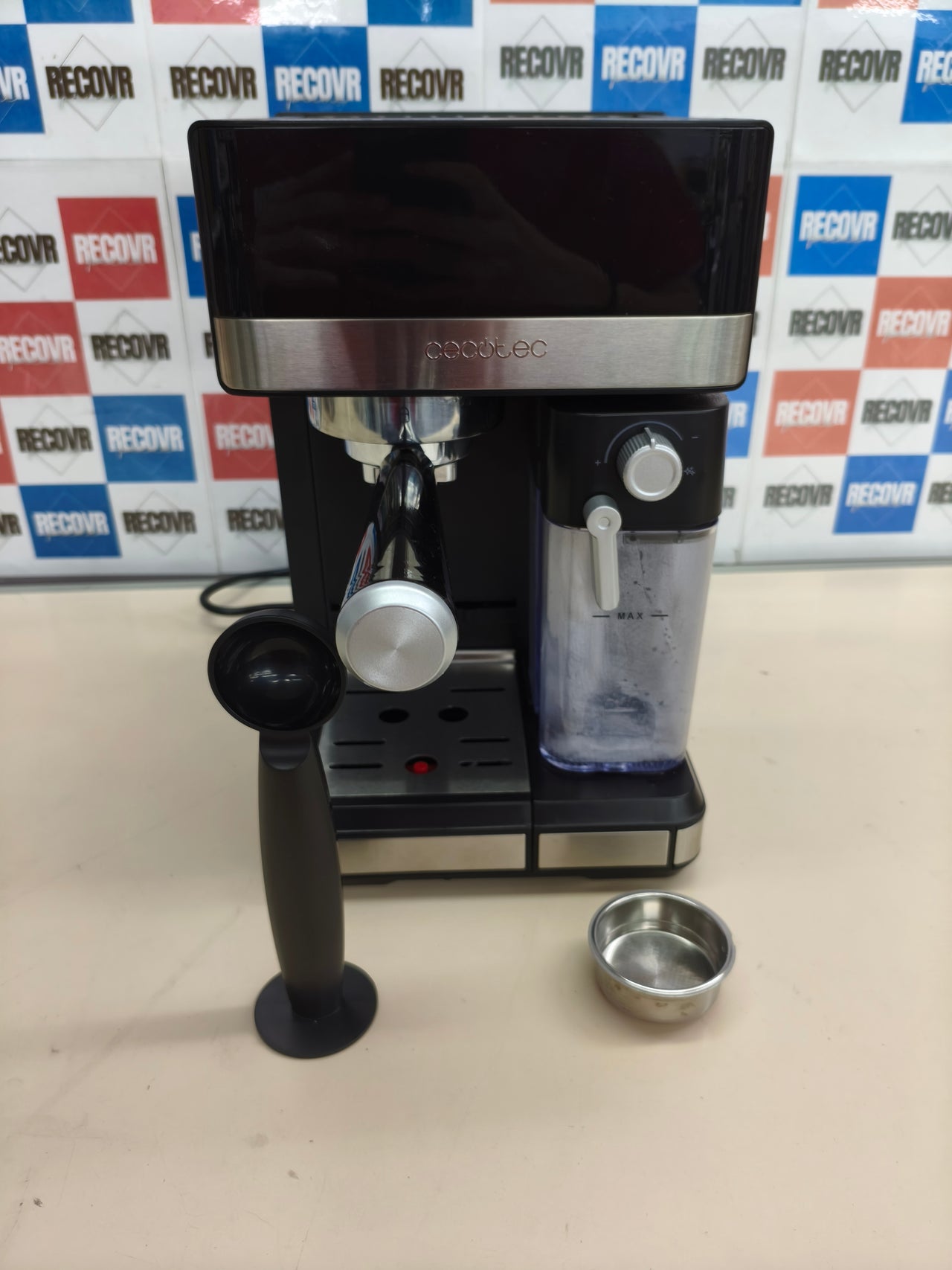 Cafetera espresso Cecotec Power Espresso 20 Touch & Cream