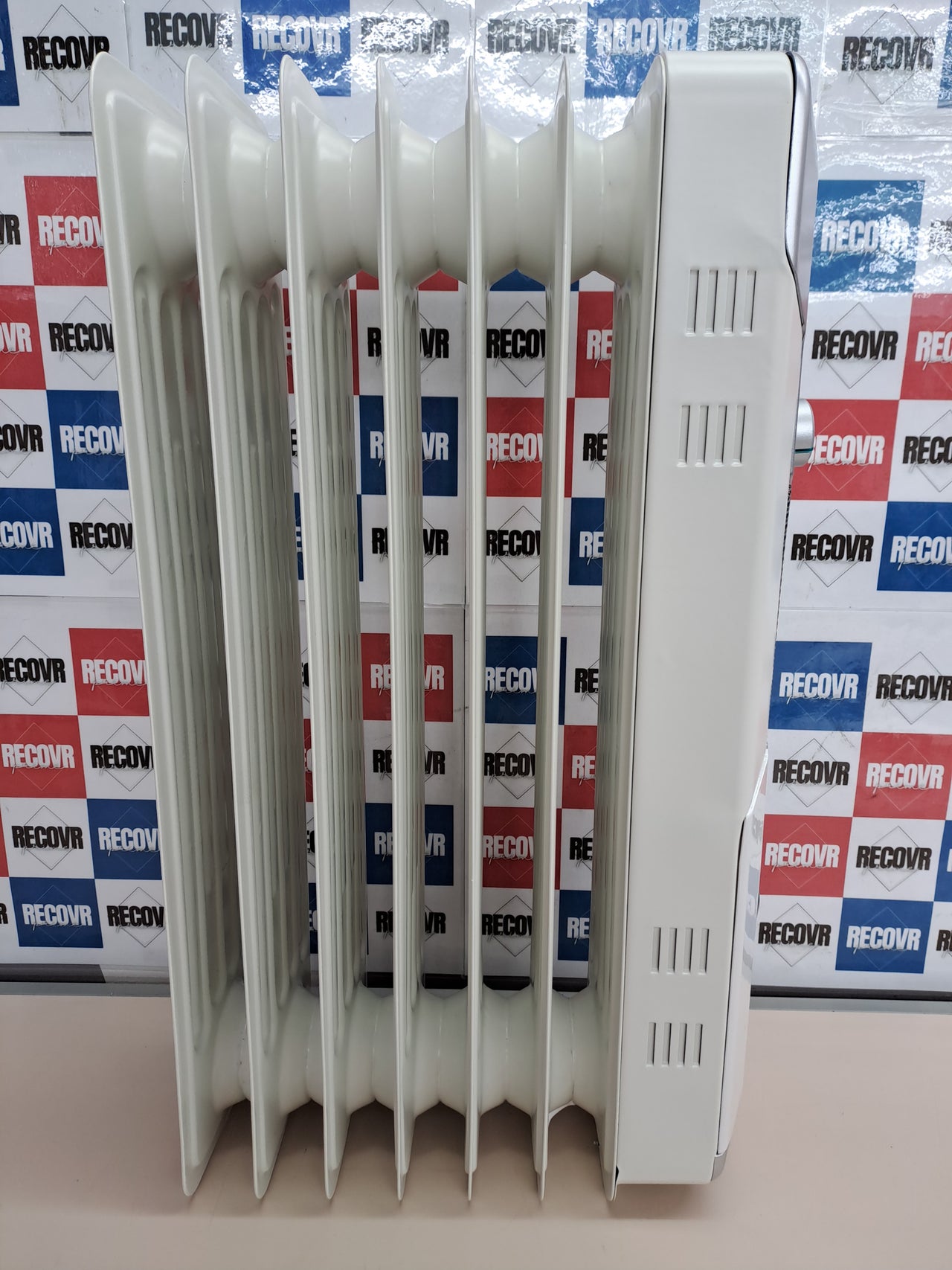 Radiador aceite 1500 W 7 módulos – Cecotec