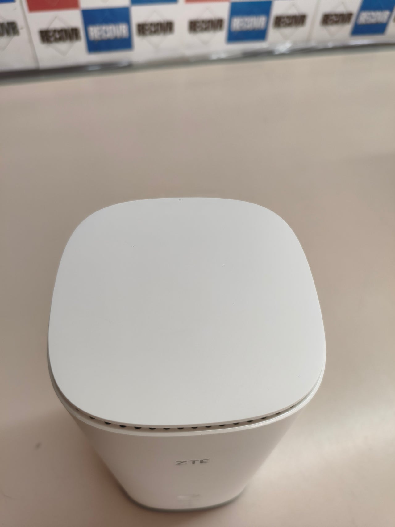 ZTE MC888 Ultra, router 5G WiFi 6, negro