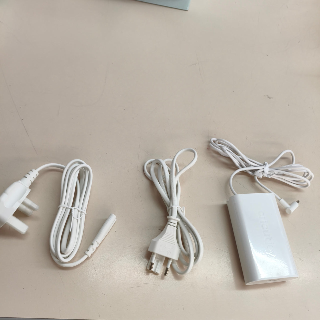 Cricut Joy, pack de inicio Plus (2025)