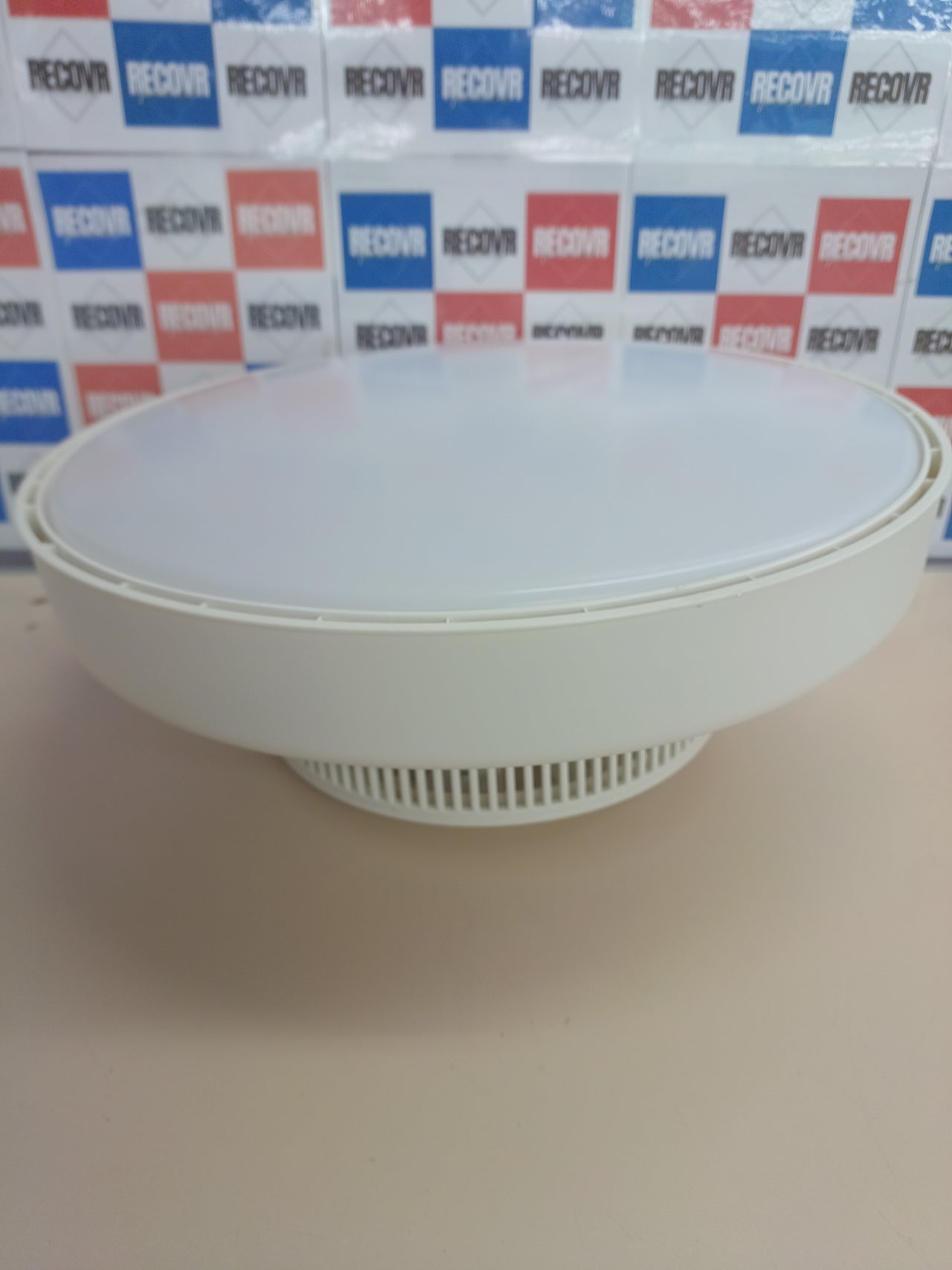 Ventilador de techo sin aspas Mistral con luz LED