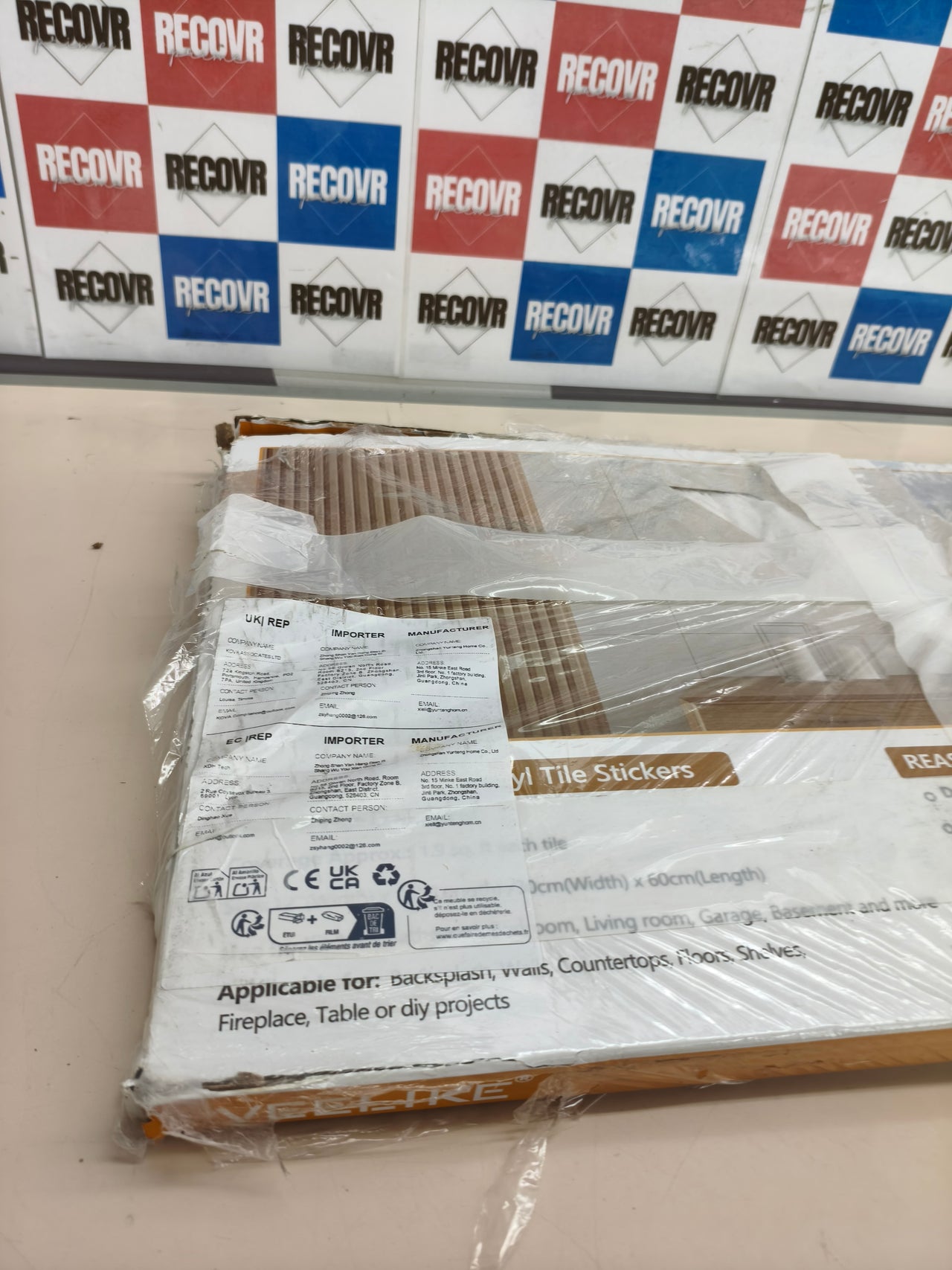 Suelo vinílico autoadhesivo efecto mármol beige VEELIKE 60x30 cm 12 piezas