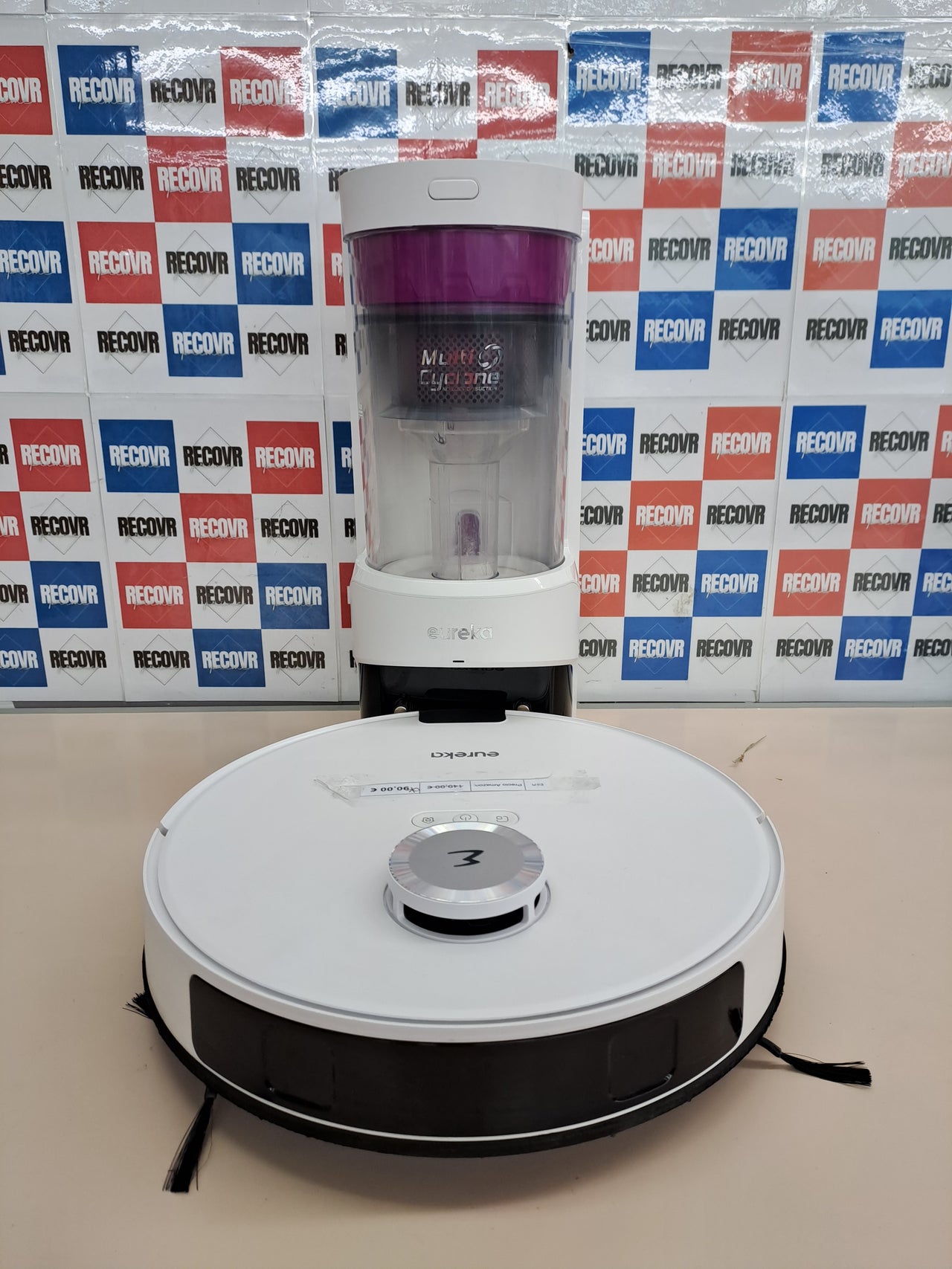 Robot aspirador con base autovaciado 4000 Pa – Eureka