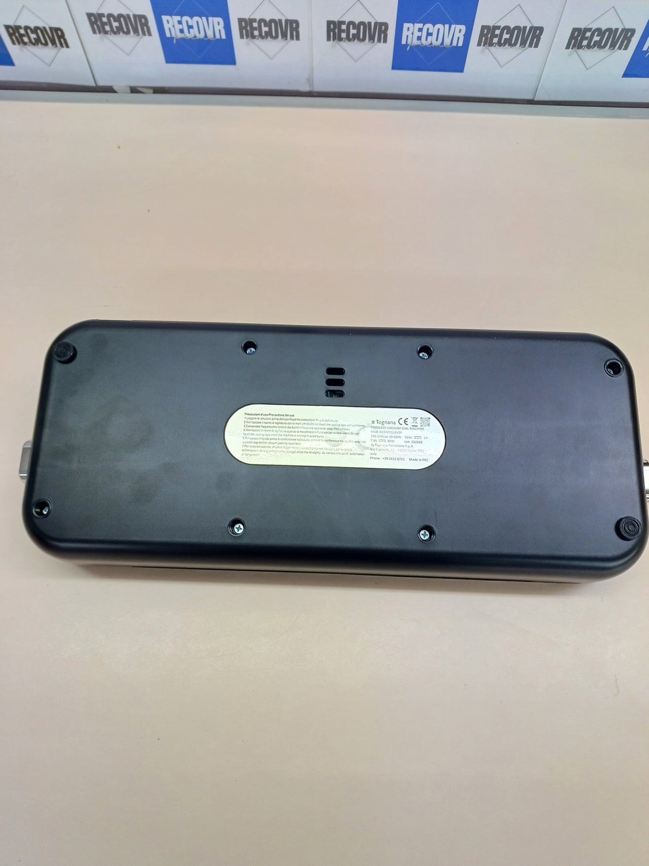 Máquina de envasado al vacío  cortador inalámbrico y recargable línea Avantspace negro Tognana