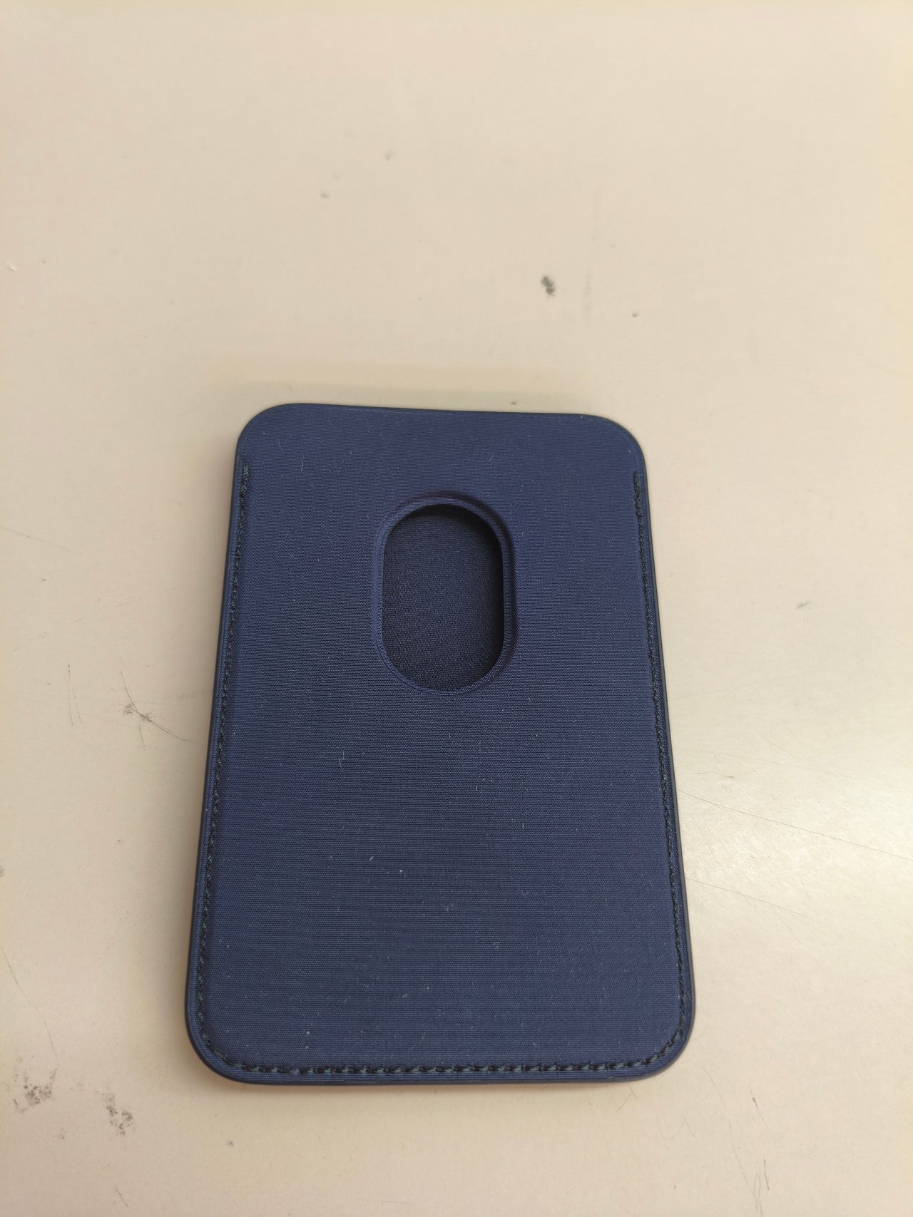 Apple Cartera MagSafe trenzada, púrpura noche