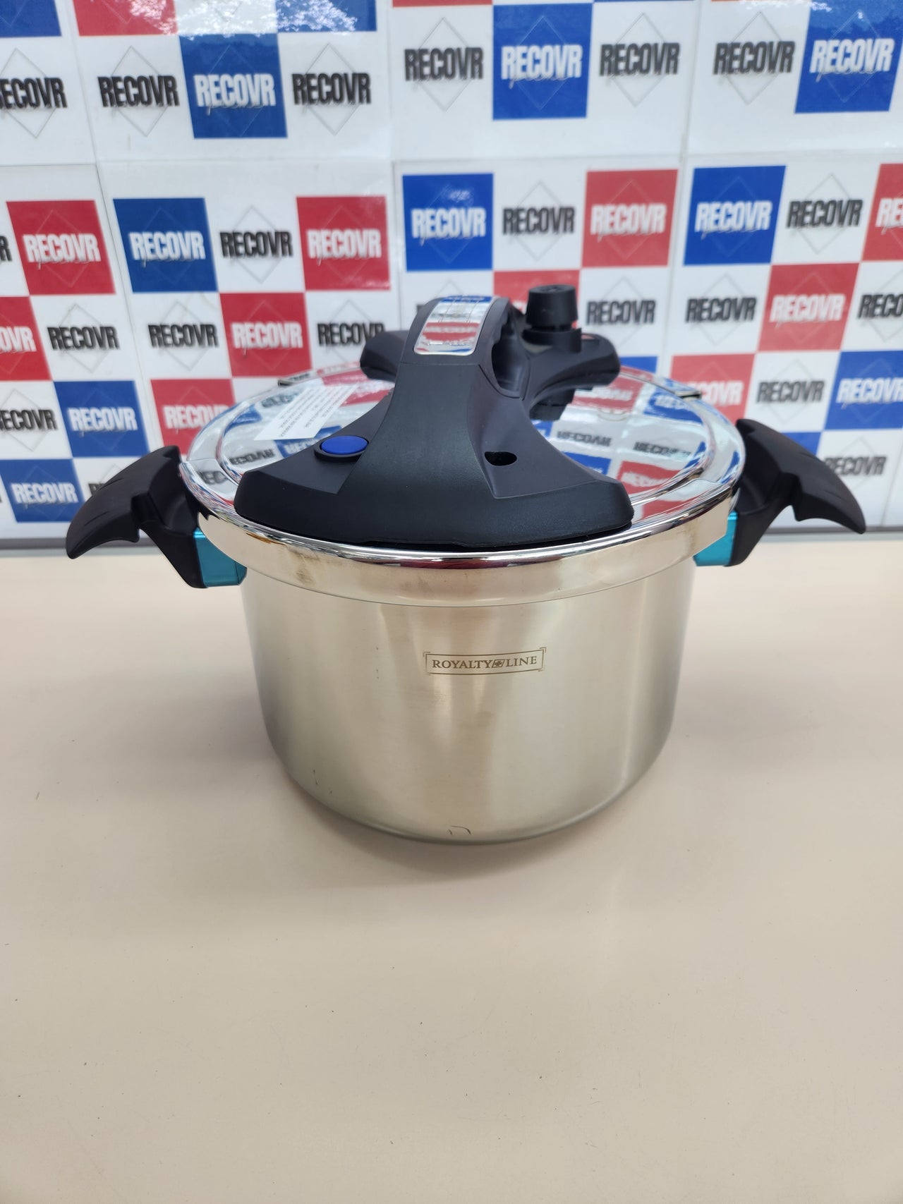 Olla a presión Royalty Line 8L 24cm acero inoxidable con tapa de seguridad y válvula limitadora RL-PS8L
