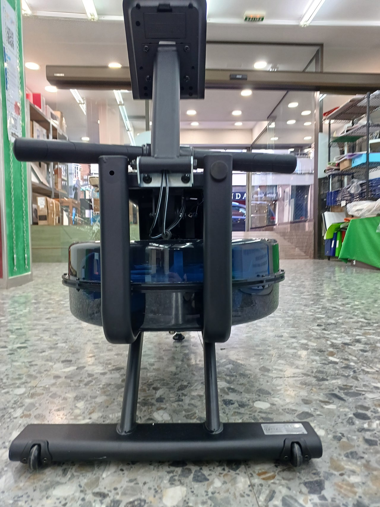 Remo 15 litros, capacidad de carga de 150 kg, para el hogar, máquina de remo con resistencia al agua de conectividad Bluetooth y aplicación, soporte para iPad, asiento ergonómico MERACH